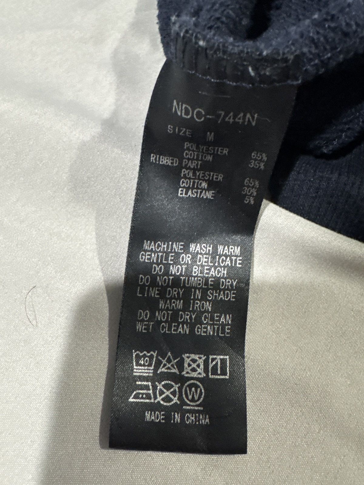 Number (N)ine Number nine crewneck Size US S / EU 44-46 / 1 - 6 Thumbnail