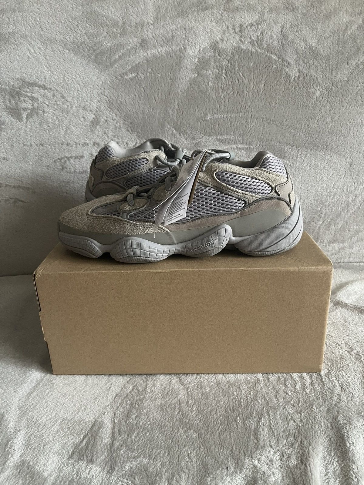 Adidas Adidas Yeezy 500 Stone Salt 42 2/3 Size US 9 / EU 42 - 9 Thumbnail