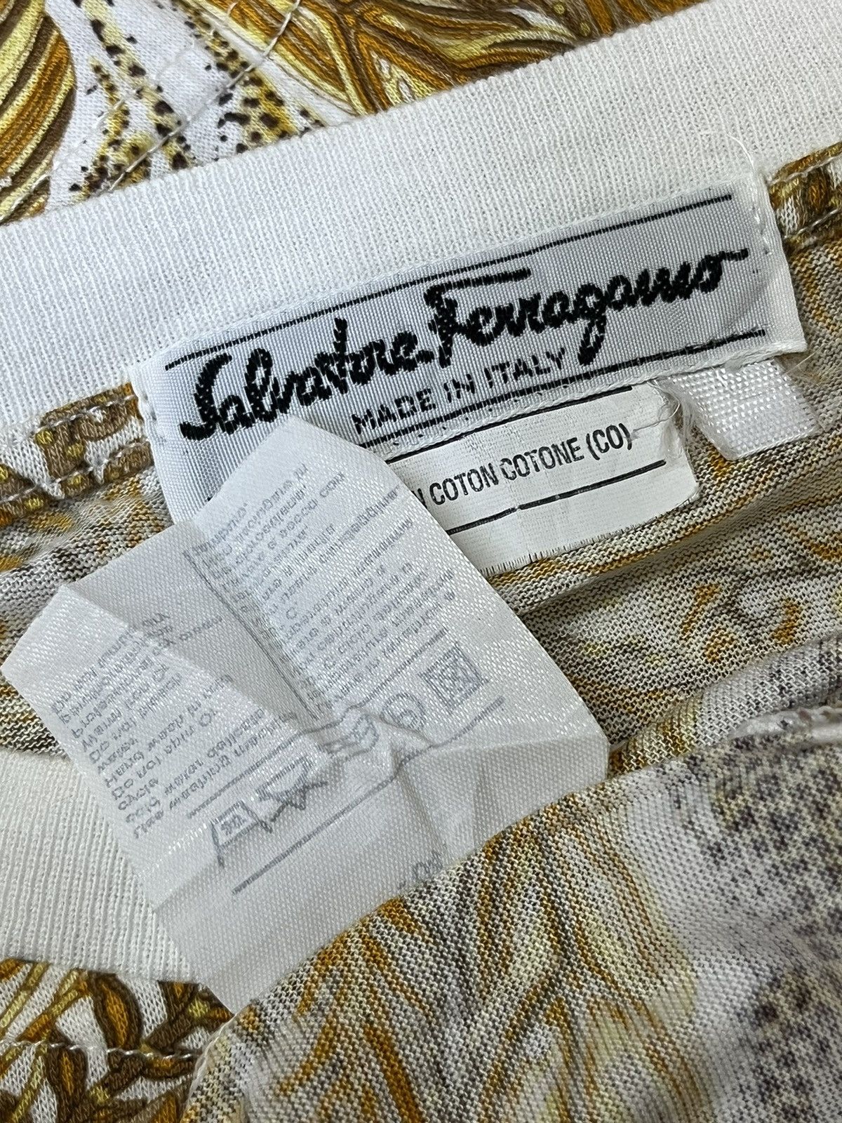 Salvatore Ferragamo VINTAGE SALVATORE FERRAGAMO LEOPARD FULLPRINT T SHIRT Size US L / EU 52-54 / 3 - 11 Thumbnail