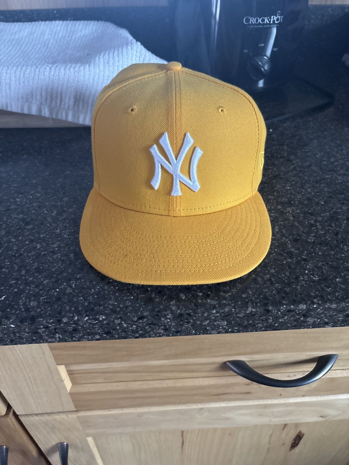 New Era × New York Yankees Yellow New Era Yankee Hat Size ONE SIZE - 1 Thumbnail