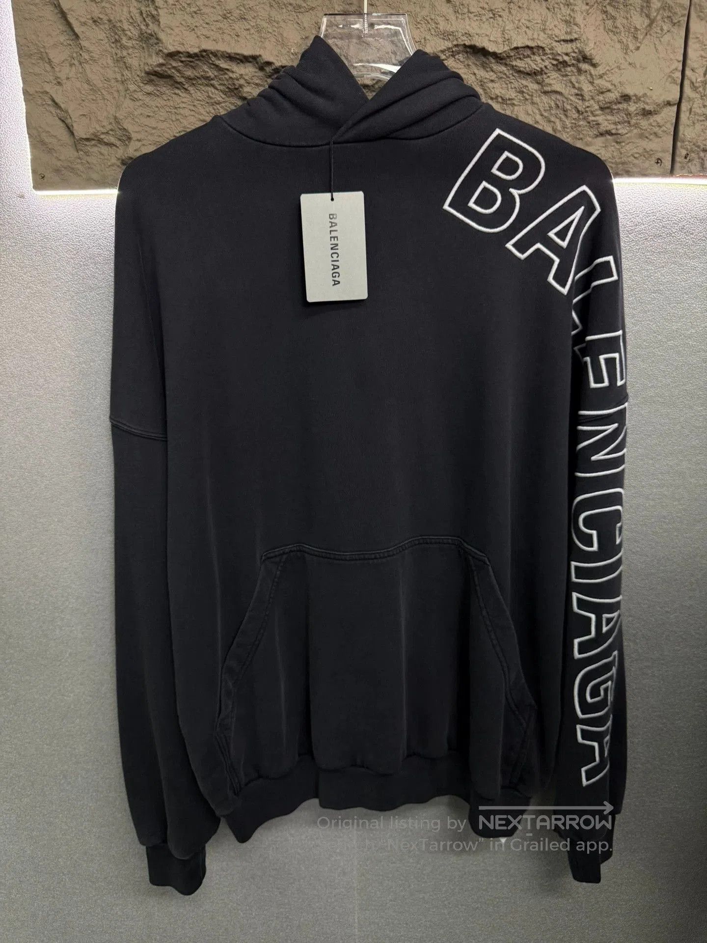 Balenciaga Balenciaga Side Logo Embroidered Sweater. Size US M / EU 48-50 / 2 - 1 Thumbnail