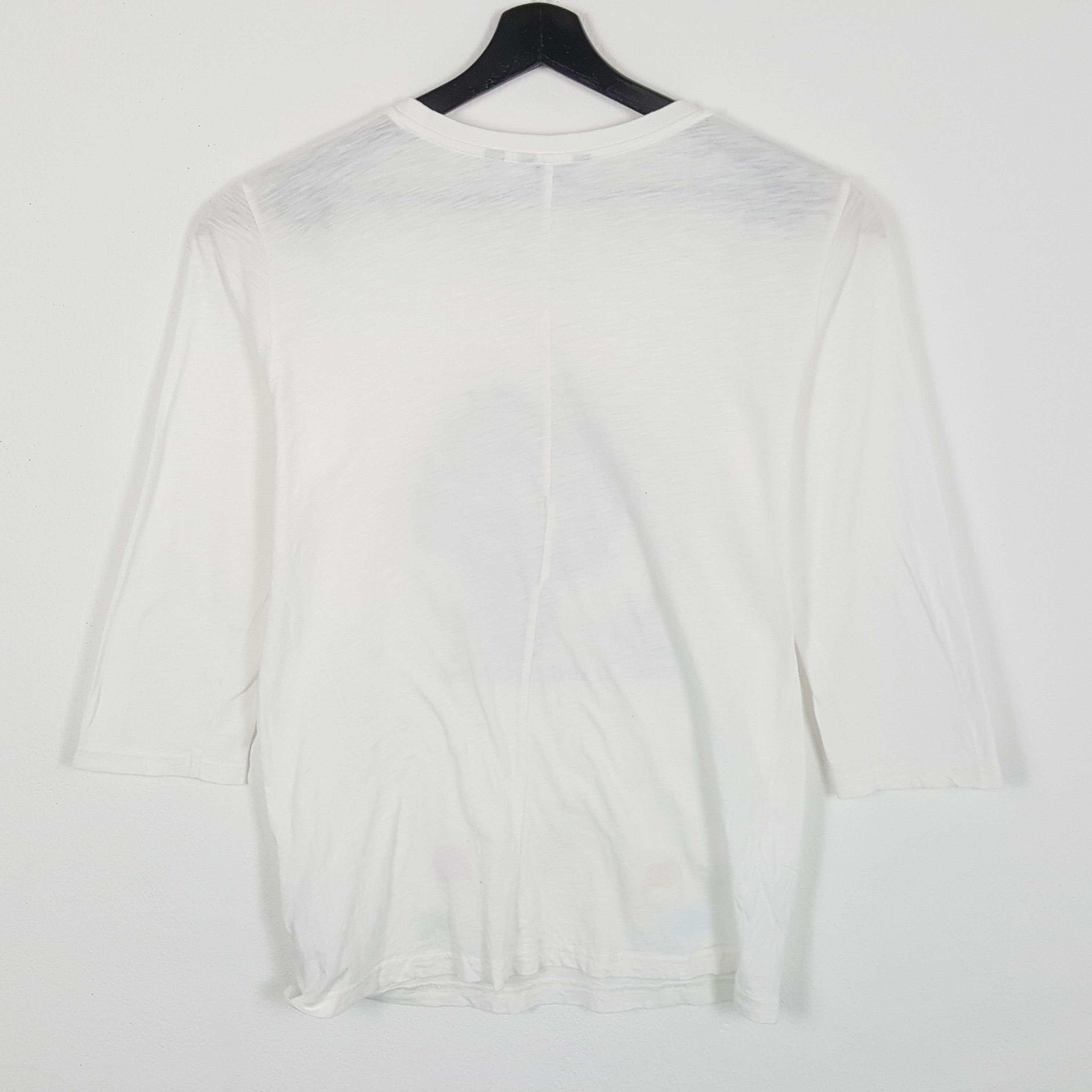 Undercover × Uniqlo UNIQLO UNDERCOVER Japanese Brand Streetwear Tshirt Size US M / EU 48-50 / 2 - 3 Thumbnail