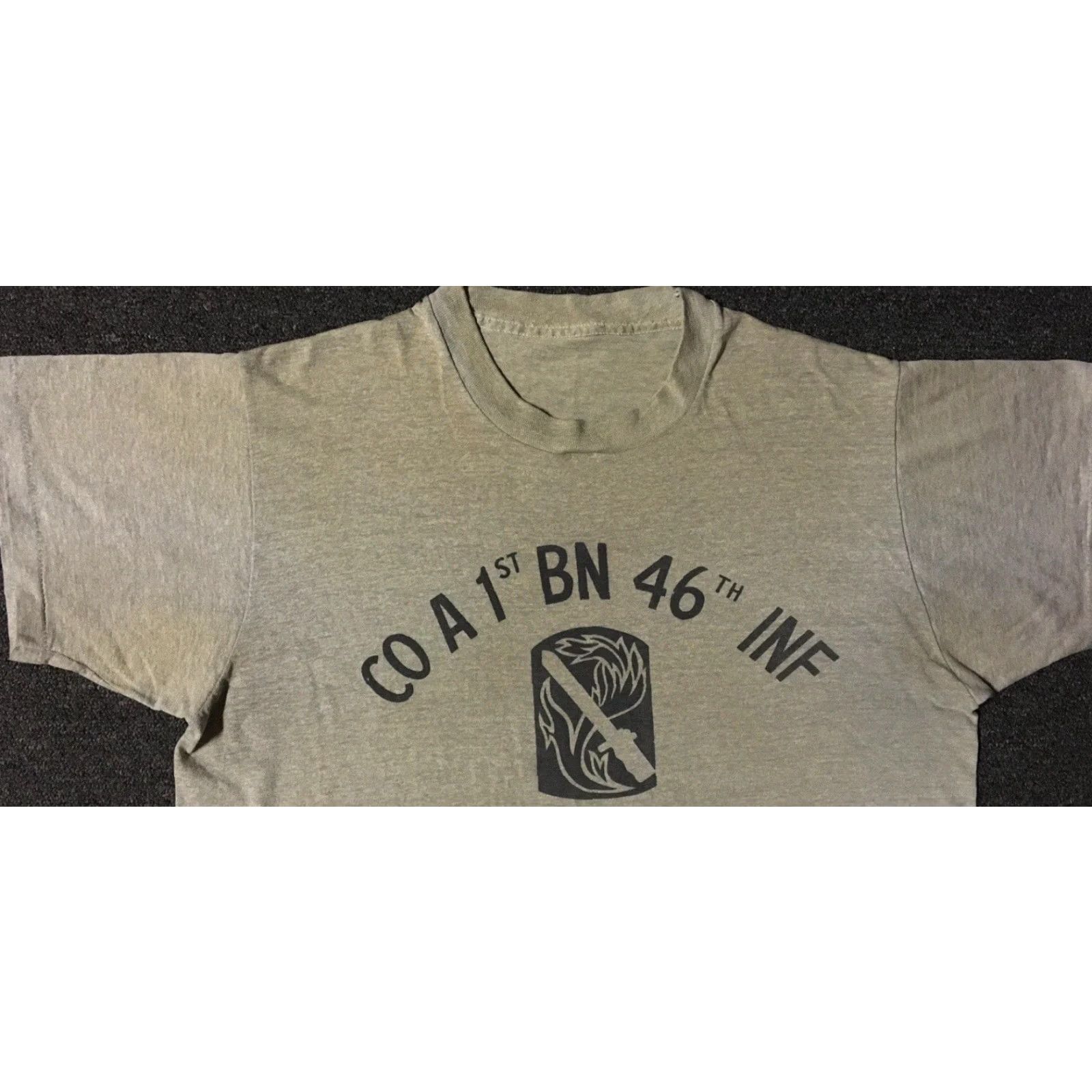 CO VINTAGE 80s CO 1st BN 46th INF 198th LT INF BDE Faded Shirt M Military Army Grunge Shirt Mens M Gray 80s 90s Military USA USA Grunge/Distressed Shirt Size US M / EU 48-50 / 2 - 6 Thumbnail