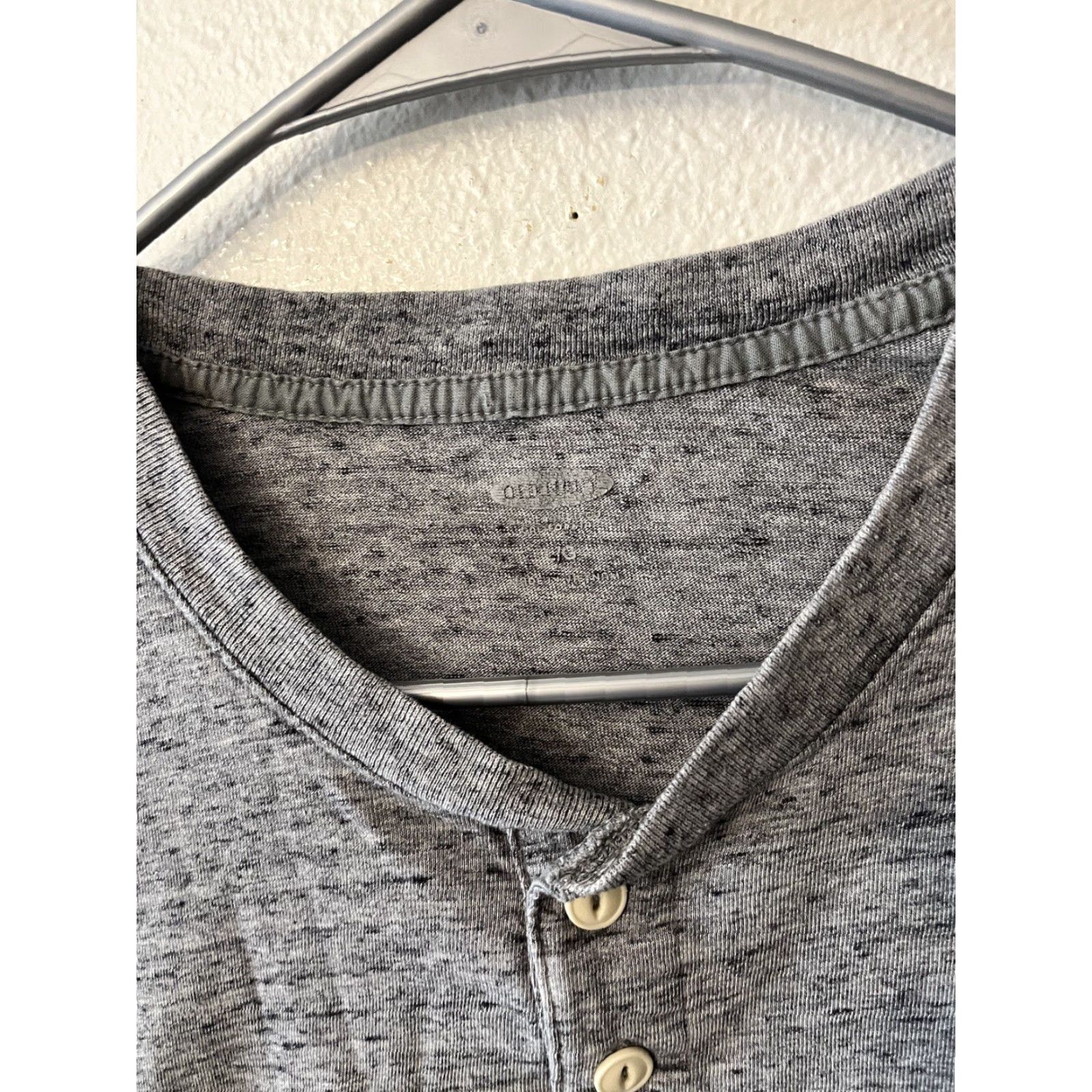 Old Navy Old Navy Men’s Henley Shirt Large Heather Gray Shirt Mens L Gray Henley Old Navy T-Shirt Size US L / EU 52-54 / 3 - 3 Thumbnail