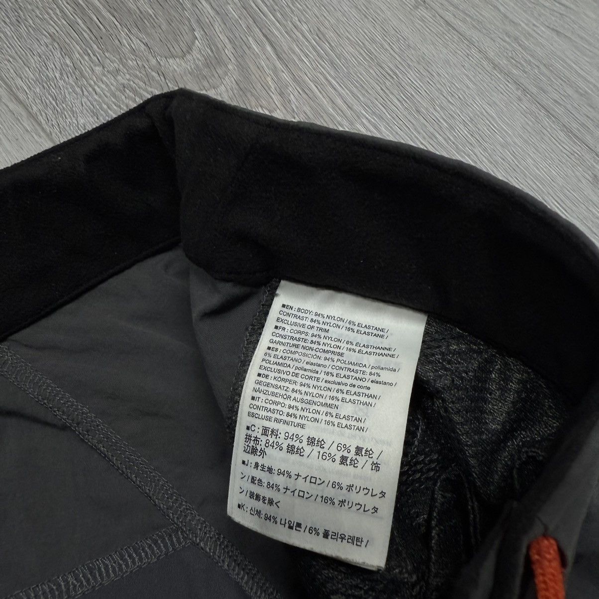 Arc'teryx Vintage Nylon Pants Arcteryx Size US 32 / EU 48 - 7 Thumbnail