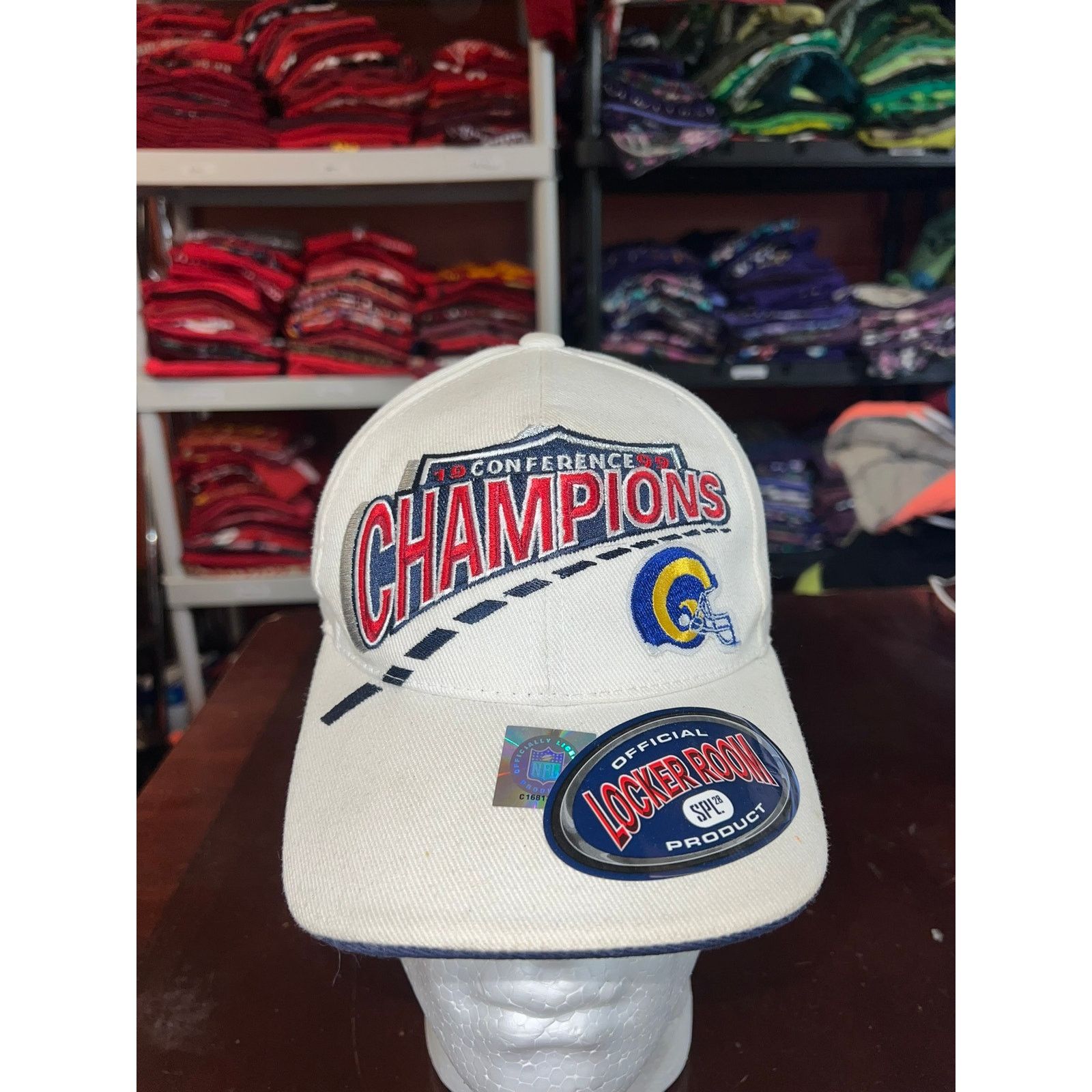 Vintage Vintage St. Louis Rams Hat Los Angeles 1999 Locker Room VTG Size ONE SIZE - 1 Thumbnail