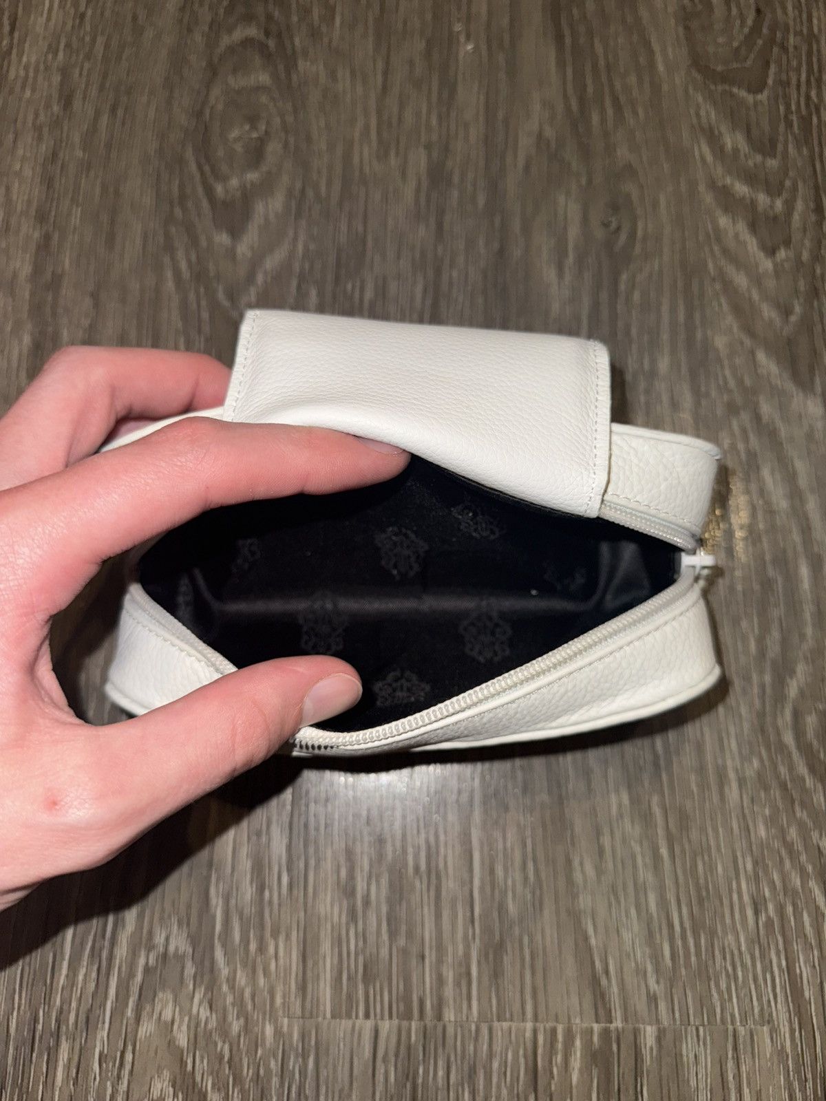 Chrome Hearts Chrome Hearts White Leather Sunglasses Case Size ONE SIZE - 8 Thumbnail