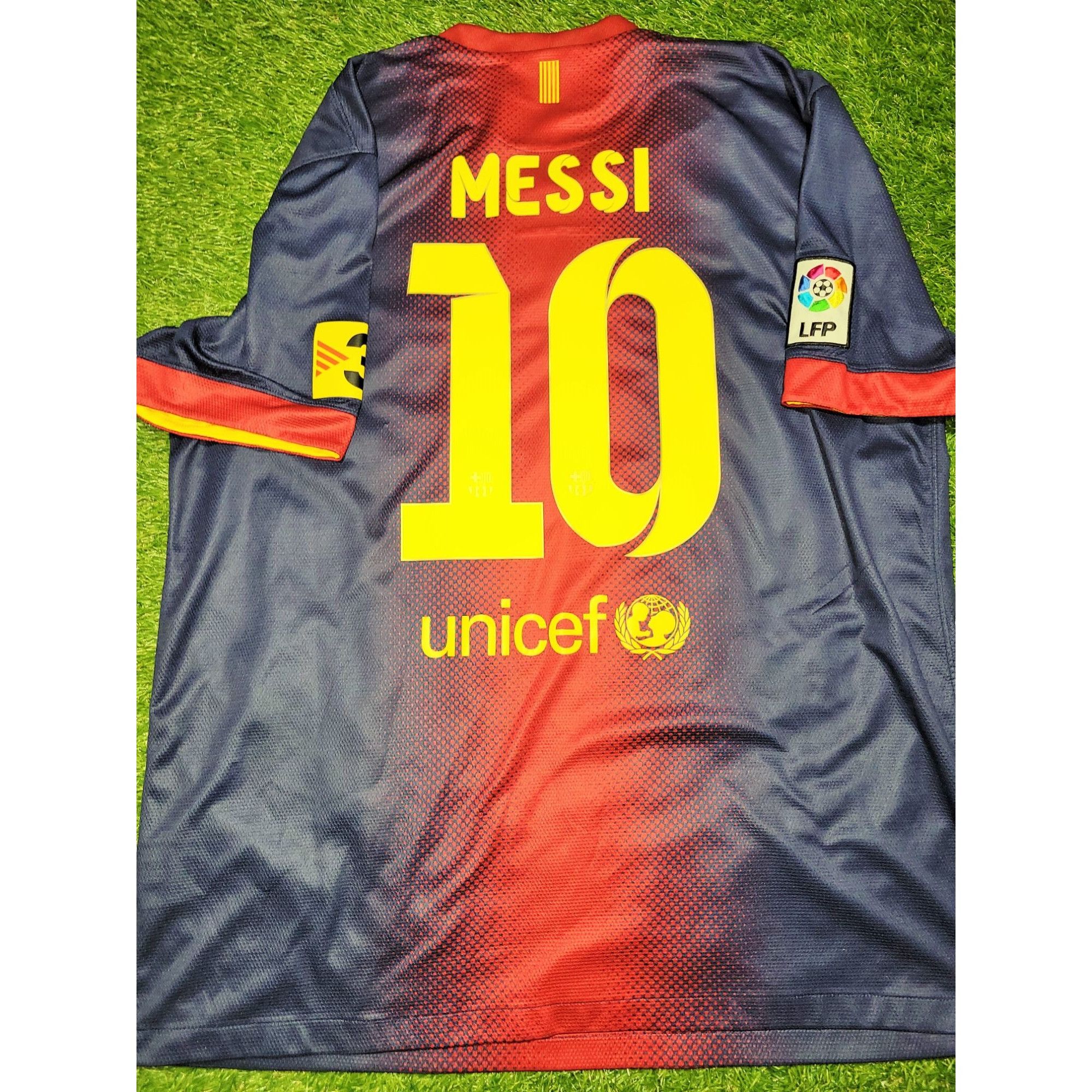 image of Nike Messi Barcelona 2012 2013 Home Soccer Jersey Shirt XL in Red, Men's