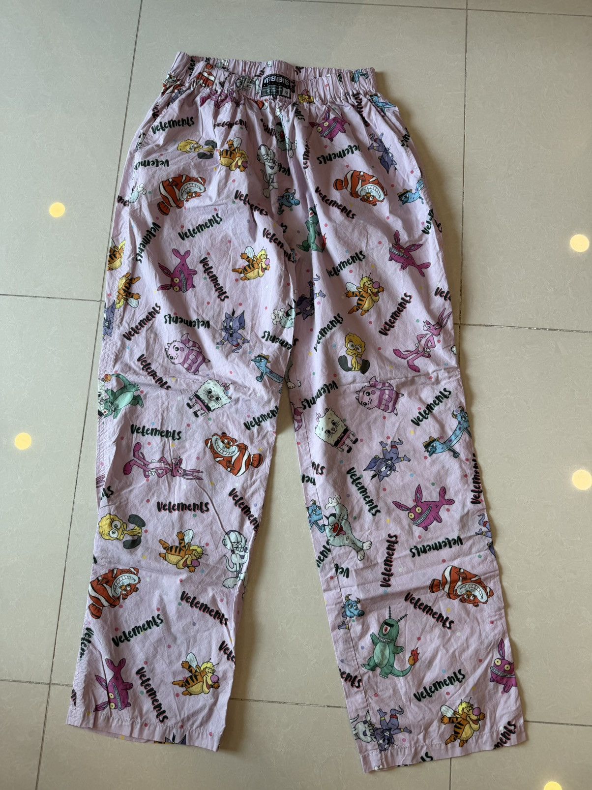 Vetements VETEMENTS COMIC MEME PANTS Size US 34 / EU 50 - 2 Thumbnail