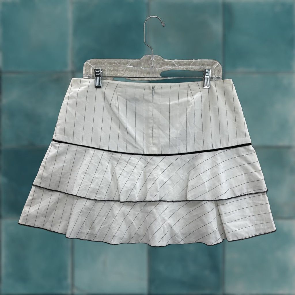 Vintage VINTAGE Pleated Mini Skirt White Pinstripe 12 Large Coquette Fairy Corpcore Womens Girls Mens Size 36" / US 14 / IT 50 - 1 Thumbnail