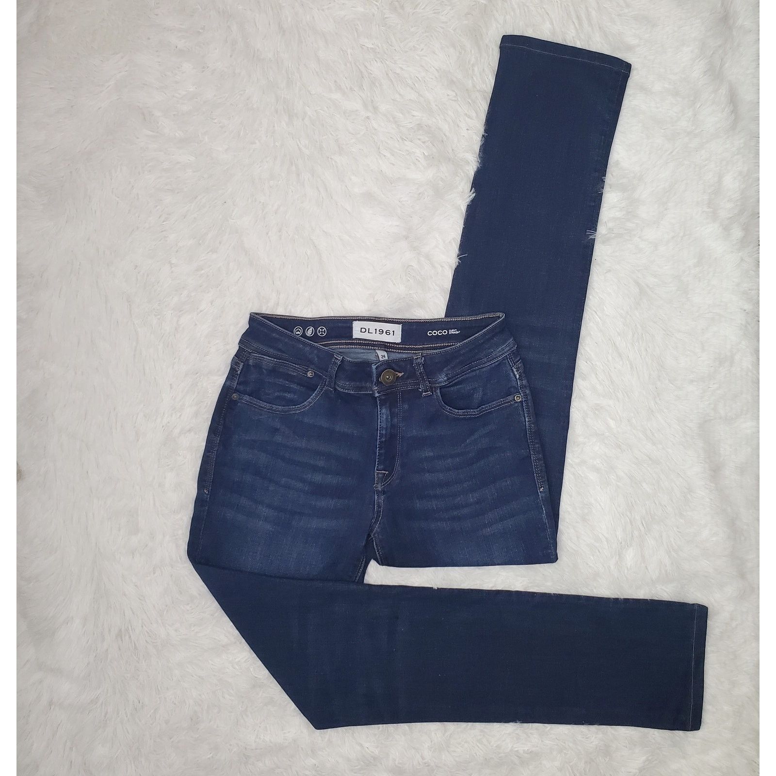 DL1961 DL1961 Coco Curvy Straight Jeans 24 / 0 Size 24" / US 00 / IT 34 - 1 Thumbnail
