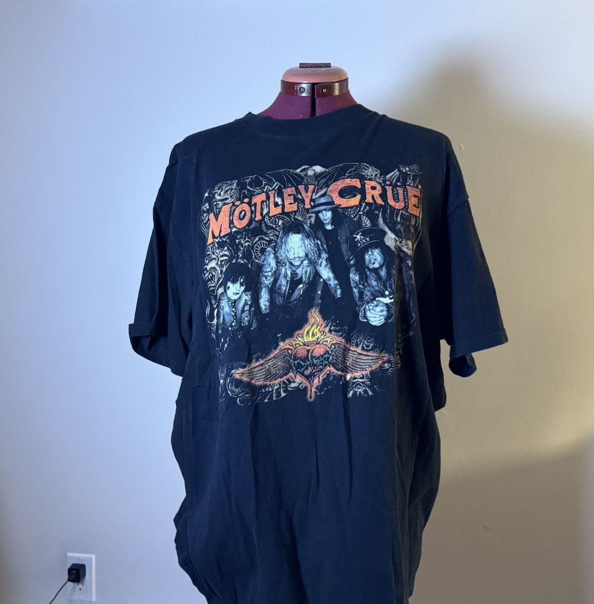 Anvil Vintage 2005 Mötley Crüe Carnival of Sins Tour T-shirt Size US XL / EU 56 / 4 - 1 Thumbnail