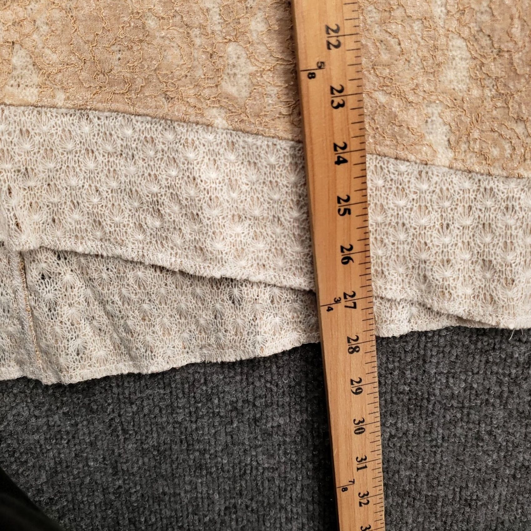 Vintage KUT from the Kloth Top Womens L Large Beige Lace V Neck Long Sleeve Pullover Size L / US 10 / IT 46 - 6 Thumbnail