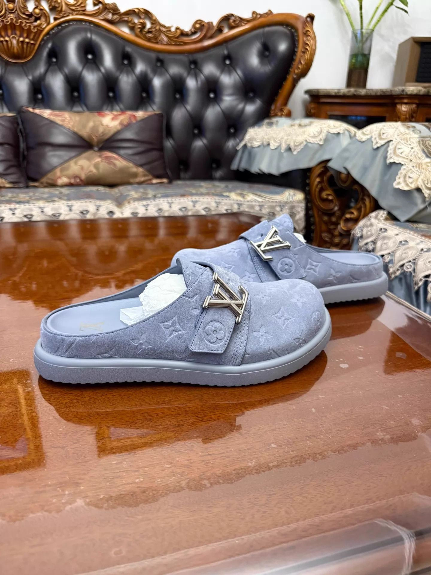 Louis Vuitton LV Easy Blue Suede Monogram Closed Toe Mule 41 Unisex Size US 8 / EU 41 - 3 Thumbnail