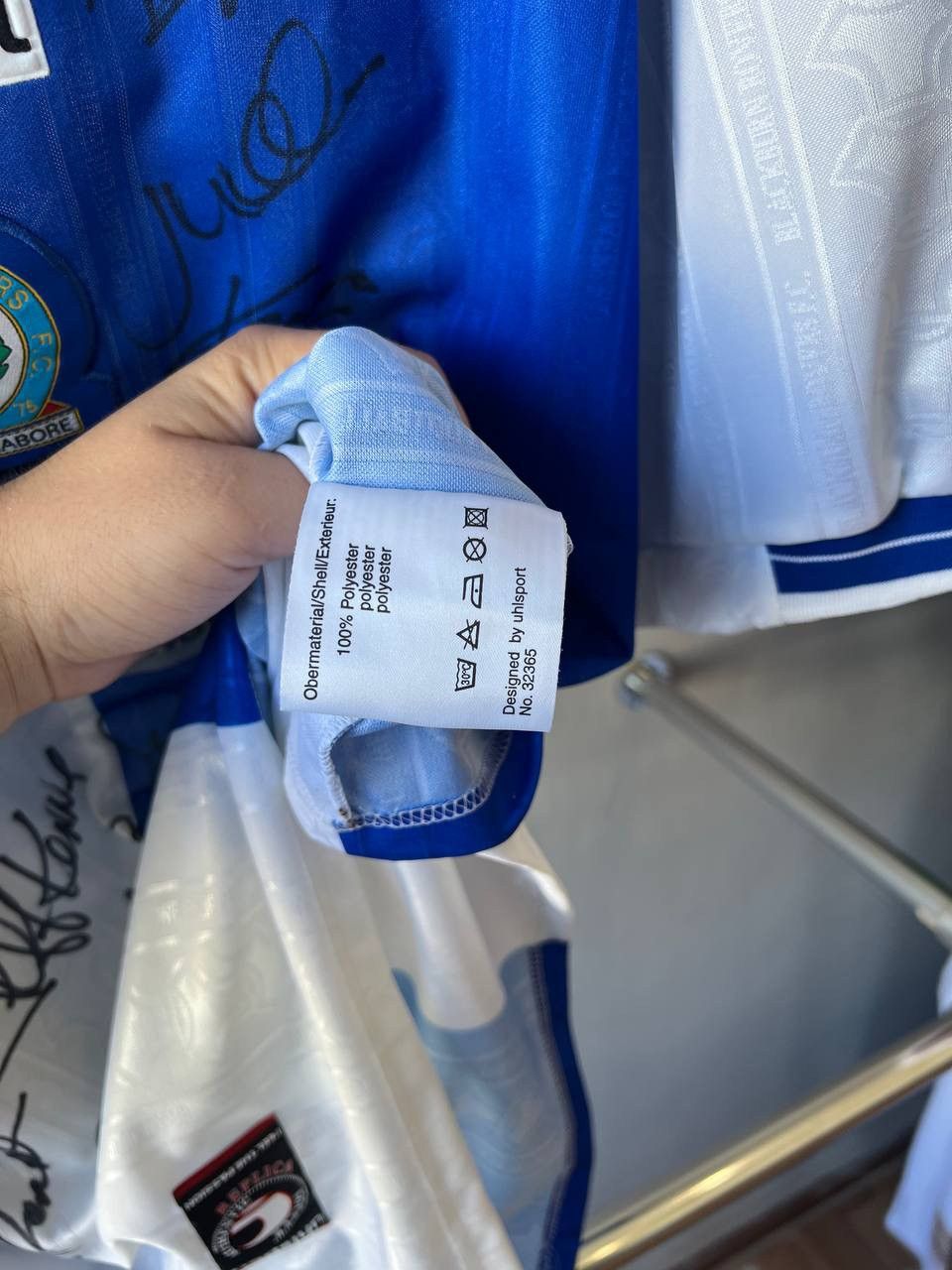 Vintage VERY RARE! 1998/2000 BLACKBURN ROVERS SIGNED UHLSPORT JERSEY Size US L / EU 52-54 / 3 - 11 Thumbnail