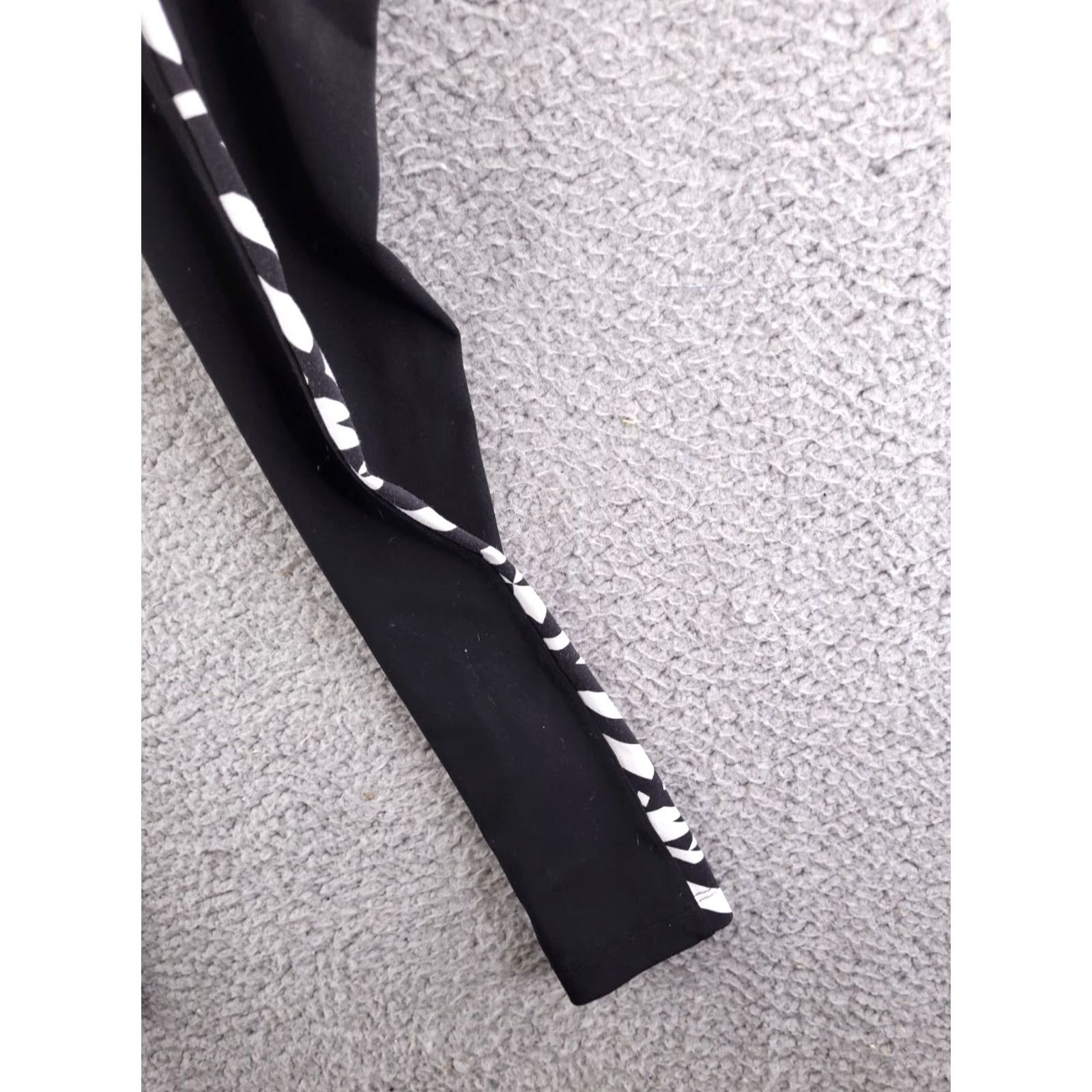 Victoria's Secret Victoria's Secret Yoga Legging Womens M Pull On Stretch Black White Leggings Activewear Size 32" / US 10 / IT 46 - 6 Thumbnail