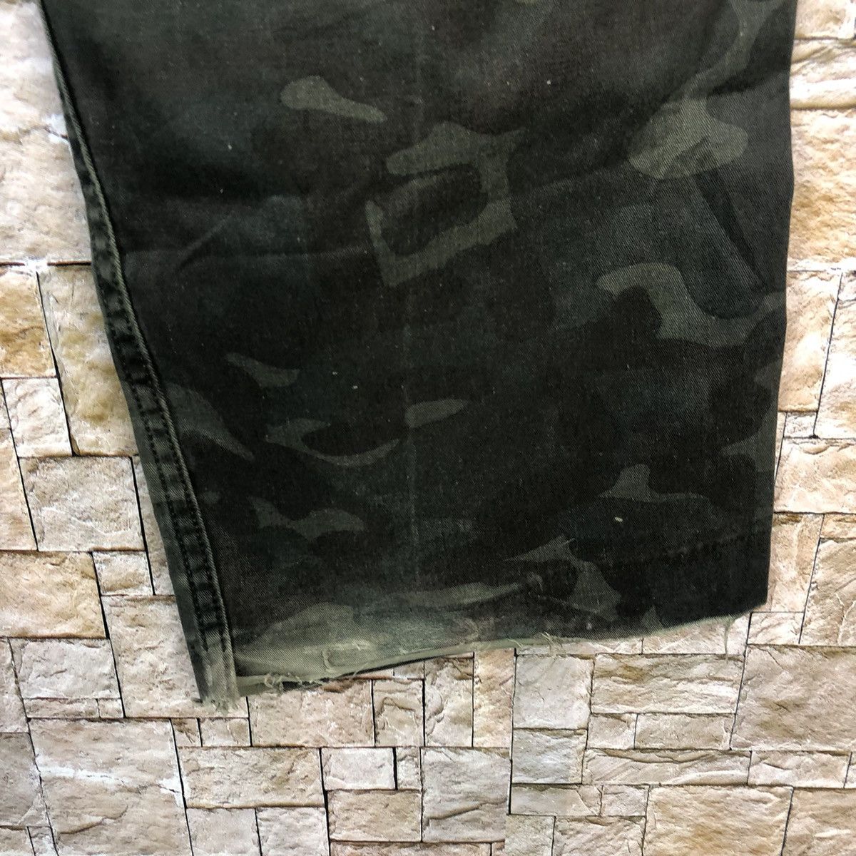 Japanese Brand Free Gale Green Camo Cargo Multipocket Pants #A338 Size US 29 - 20 Thumbnail