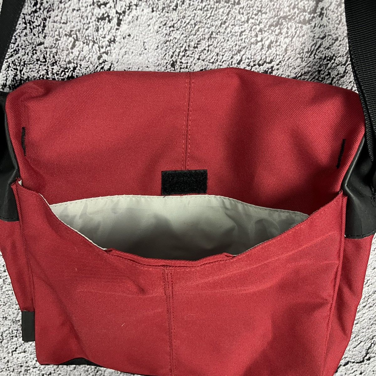 Nike × Vintage 🧰VINTAGE🧰 Nike 90s Crossbody Messenger Y2K Red Shoulder Bag Size ONE SIZE - 11 Thumbnail