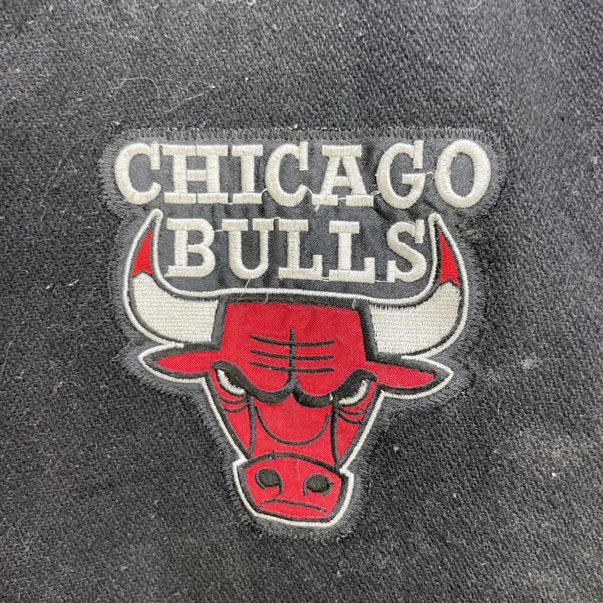 Japanese Brand × Vintage Vintage Japanese Brand Chicago Bulls Varsity Jacket Size US L / EU 52-54 / 3 - 7 Thumbnail
