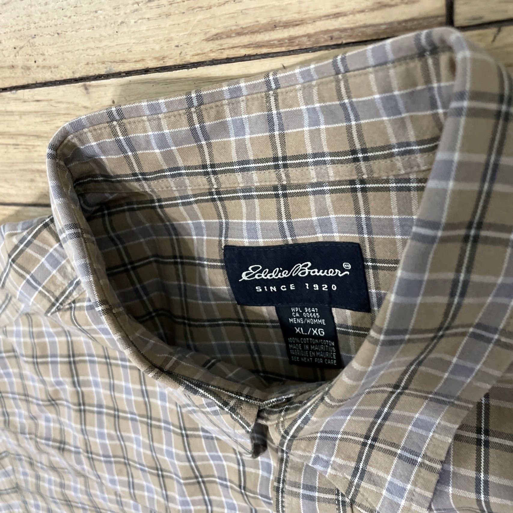 Eddie Bauer VINTAGE Eddie Bauer Button-Up Shirt Men XL Twill Canvas Pockets 90s Y2k Outdoor Tan Gold Brown Plaid Size US XL / EU 56 / 4 - 6 Thumbnail