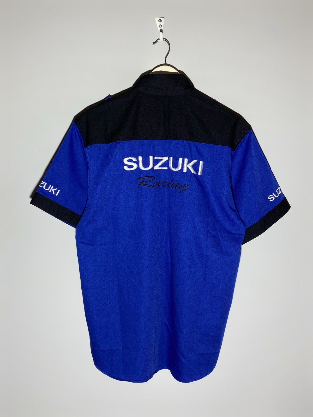 Japanese Brand Vintage Suzuki Pirelli Team racing moto shirt Size US L / EU 52-54 / 3 - 2 Thumbnail
