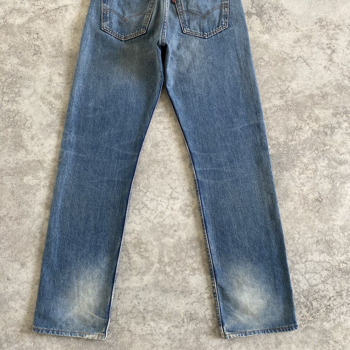 Levi's Vintage 1996 Levi’s 501 Faded Blue Ripped Denim Jeans Size US 31 - 15 Thumbnail