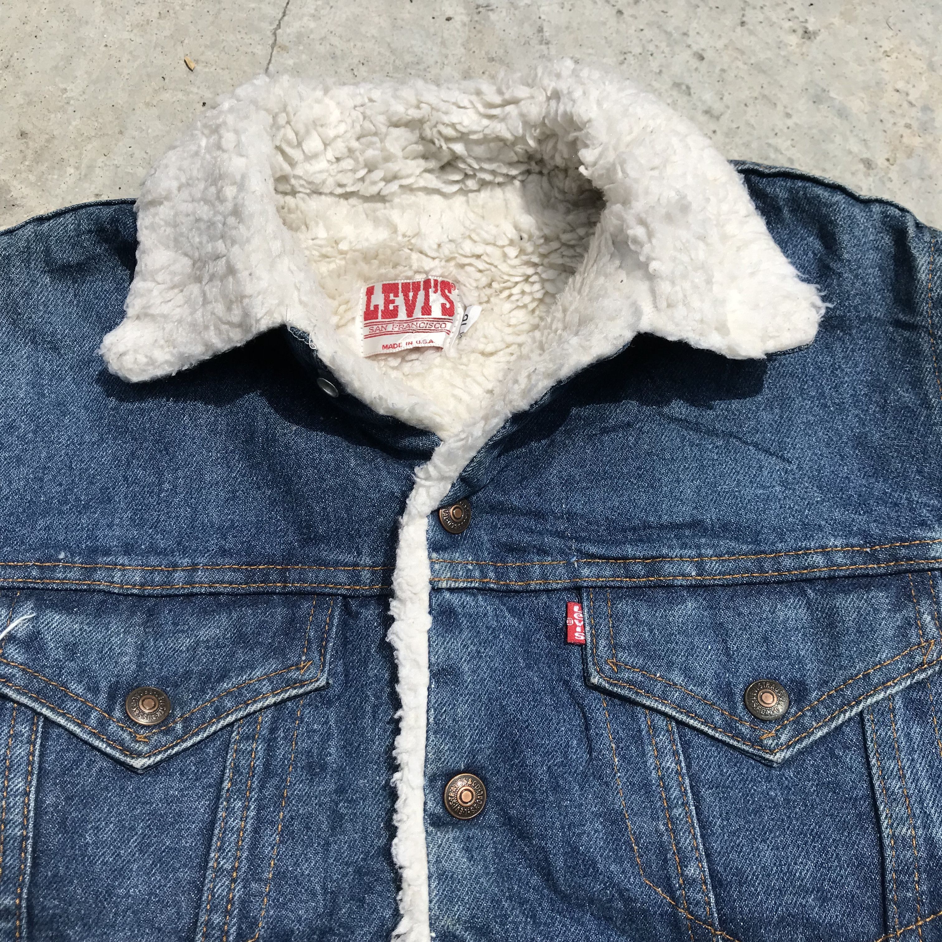 Levi's Vintage 90s Levis Classic Sherpa lined Jeans Trucker Jacket Size US M / EU 48-50 / 2 - 3 Thumbnail