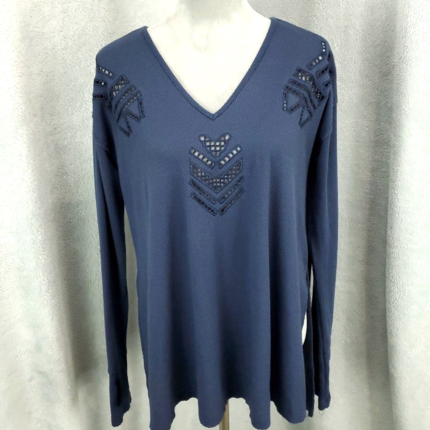 Vintage Havana Womens Blouse Shirt Tunic Geometric Geometric Cutouts Top Size Medium Blue Vintage Havana Size M / US 6-8 / IT 42-44 - 2 Thumbnail