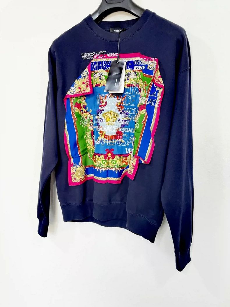 Versace Versace Mulberry silk patch embroidered men's crew neck sw Size US L / EU 52-54 / 3 - 3 Thumbnail