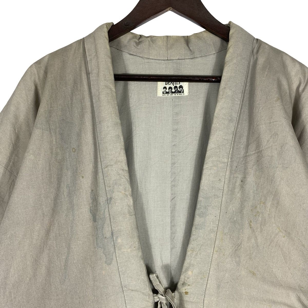 Vintage Vintage 1988 The Beatles Kimono Jacket Size US L / EU 52-54 / 3 - 9 Thumbnail