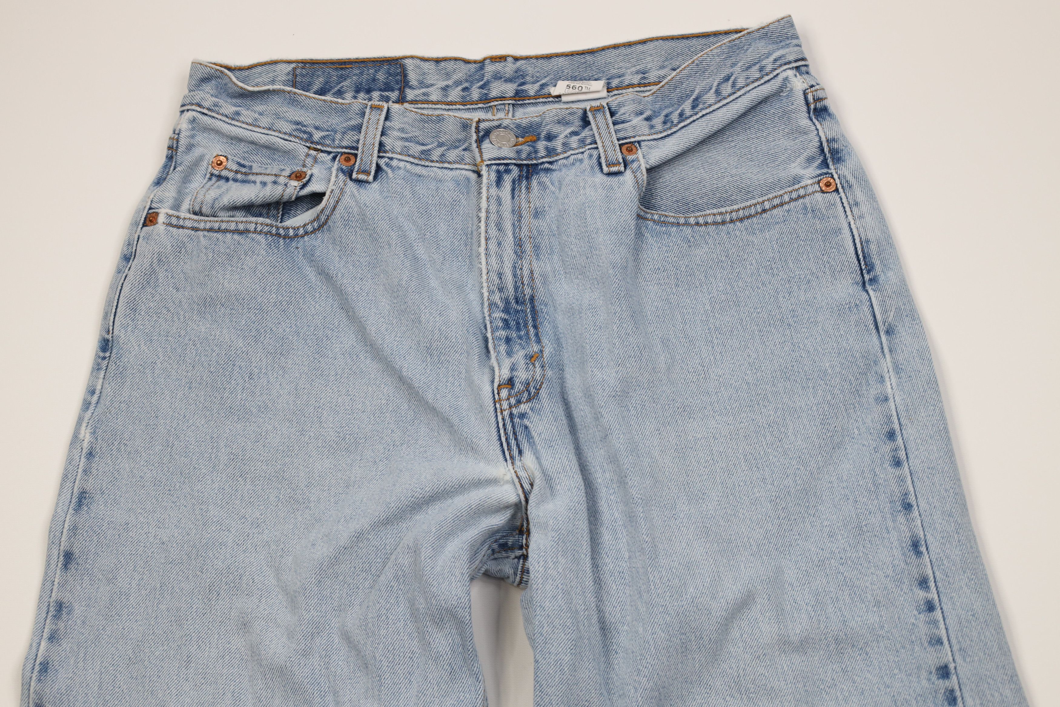 Levi's Vintage 90s Levis 560 Thrashed Loose Fit Straight Leg Jeans Size 34" / US 12 / IT 48 - 2 Thumbnail