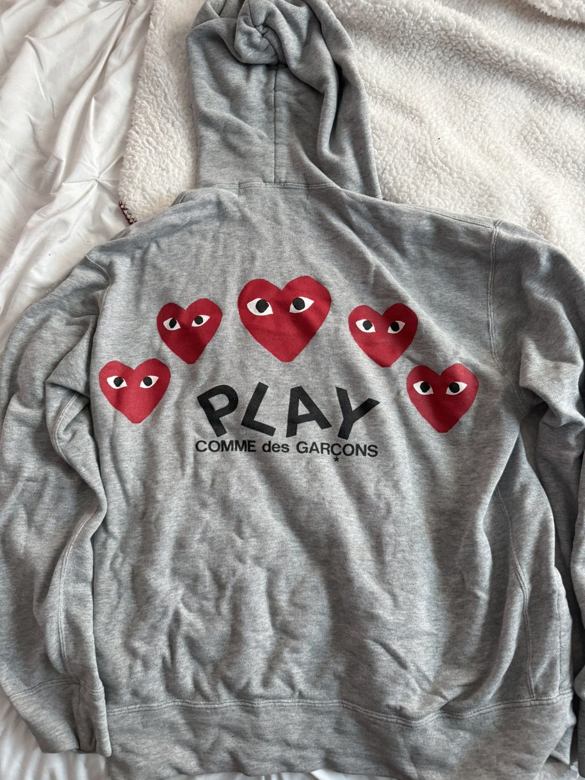 CDG by Comme des Garcons Comme des Garcons play hearts Size US L / EU 52-54 / 3 - 1 Thumbnail