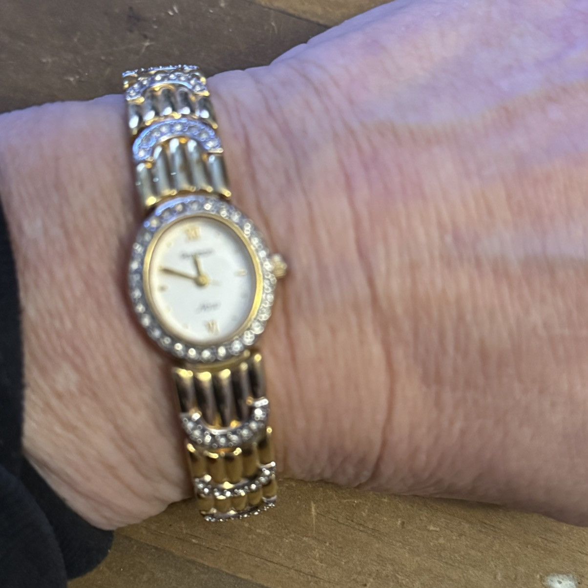 Other Vintage Armitron gold tone pave watch Size ONE SIZE - 3 Thumbnail