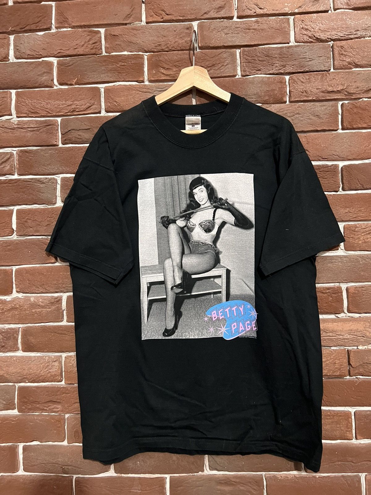 Betty Page - Spanking - Fashion Victim online - L - 100% Cotton - RARE VINTAGE TSHIRT