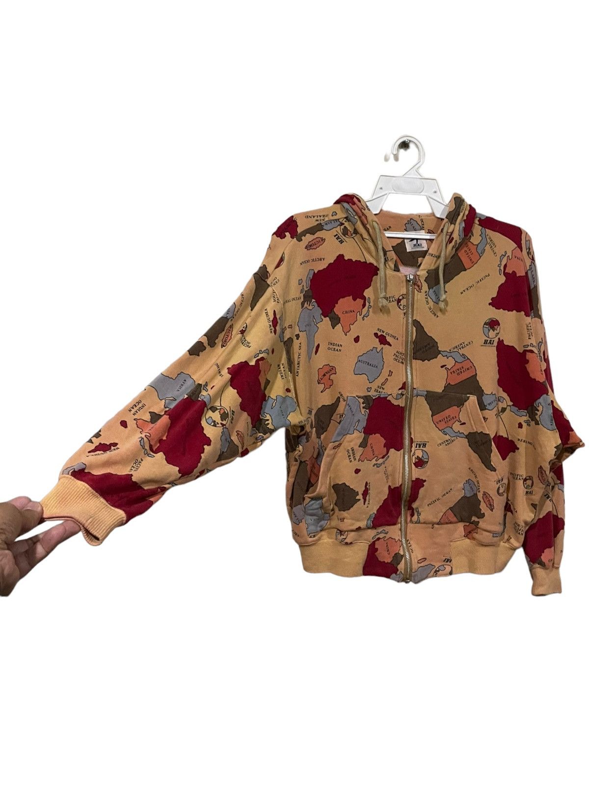 Hai Sporting Gear Issey Miyake Hai Sporting Gear 80s AOP Map Distressed Hoodie Size US M / EU 48-50 / 2 - 4 Thumbnail