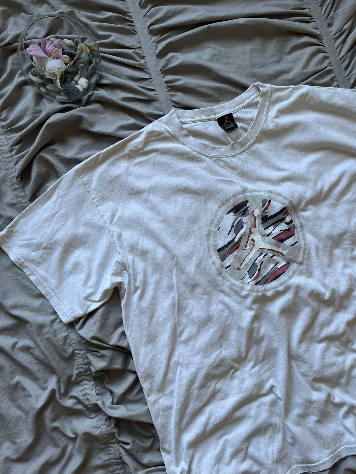 Jordan Brand Vintage Jordan Camo Logo Tee / Street Court Archive Size US XXL / EU 58 / 5 - 2 Thumbnail