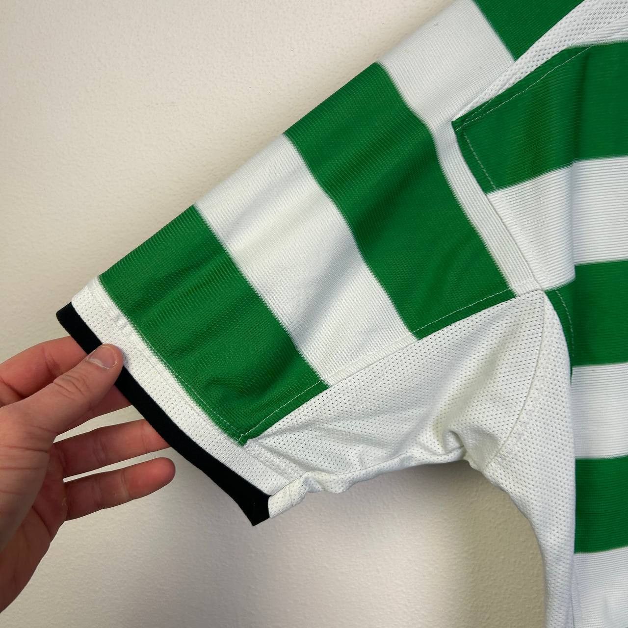 Umbro Vintage Umbro FC Celtic 2000 home green soccer jersey Size US M / EU 48-50 / 2 - 8 Thumbnail