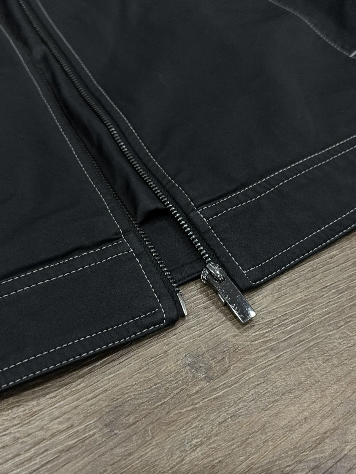 Japanese Brand Japanese Brand Technical Glossy Contrast Stitch Zip Blouson Size US M / EU 48-50 / 2 - 3 Thumbnail