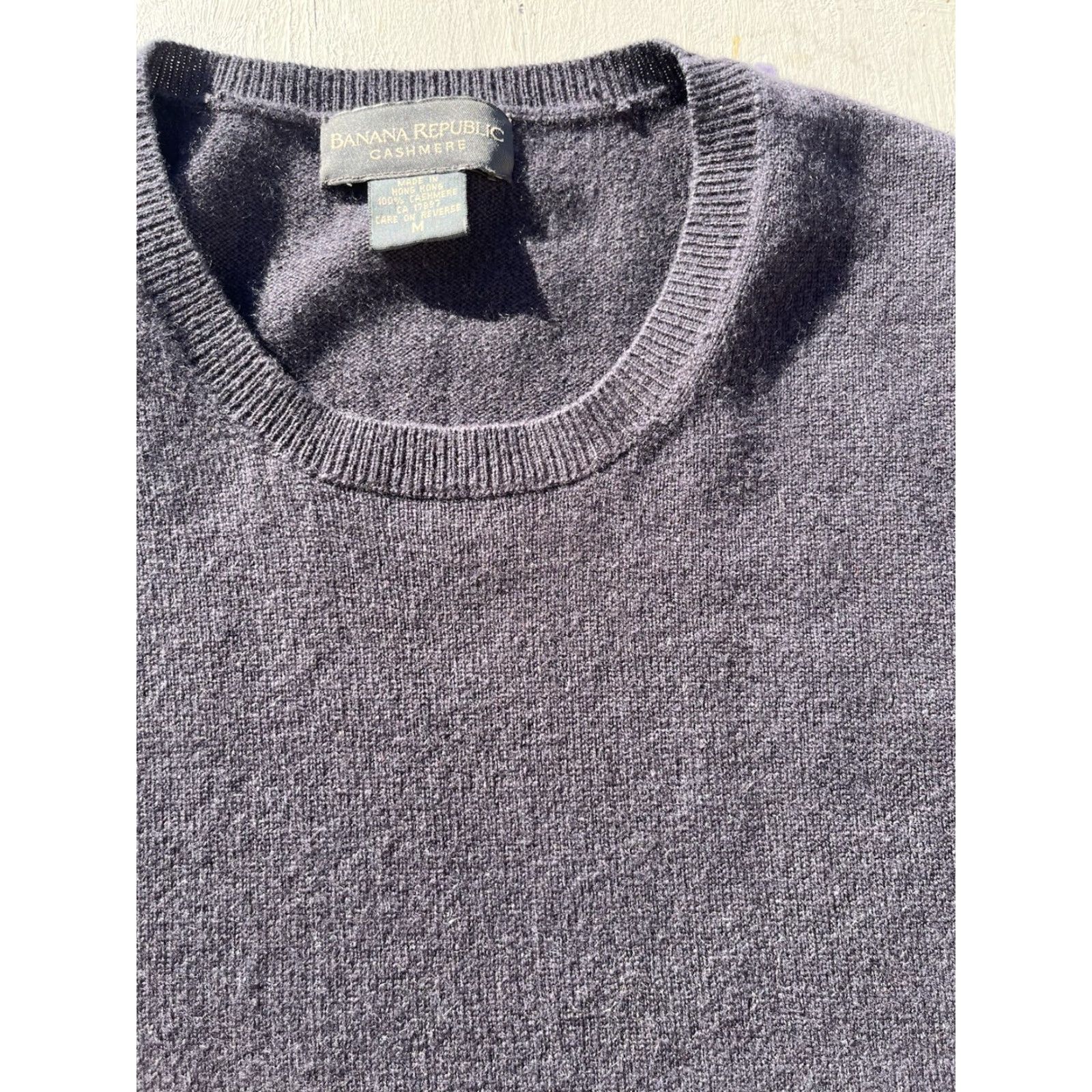 Banana Republic VINTAGE not applicable, so: Banana Republic Sweater Women's Blue Solid M Cashmere Pullover Knit Casual City Size M / US 6-8 / IT 42-44 - 5 Thumbnail