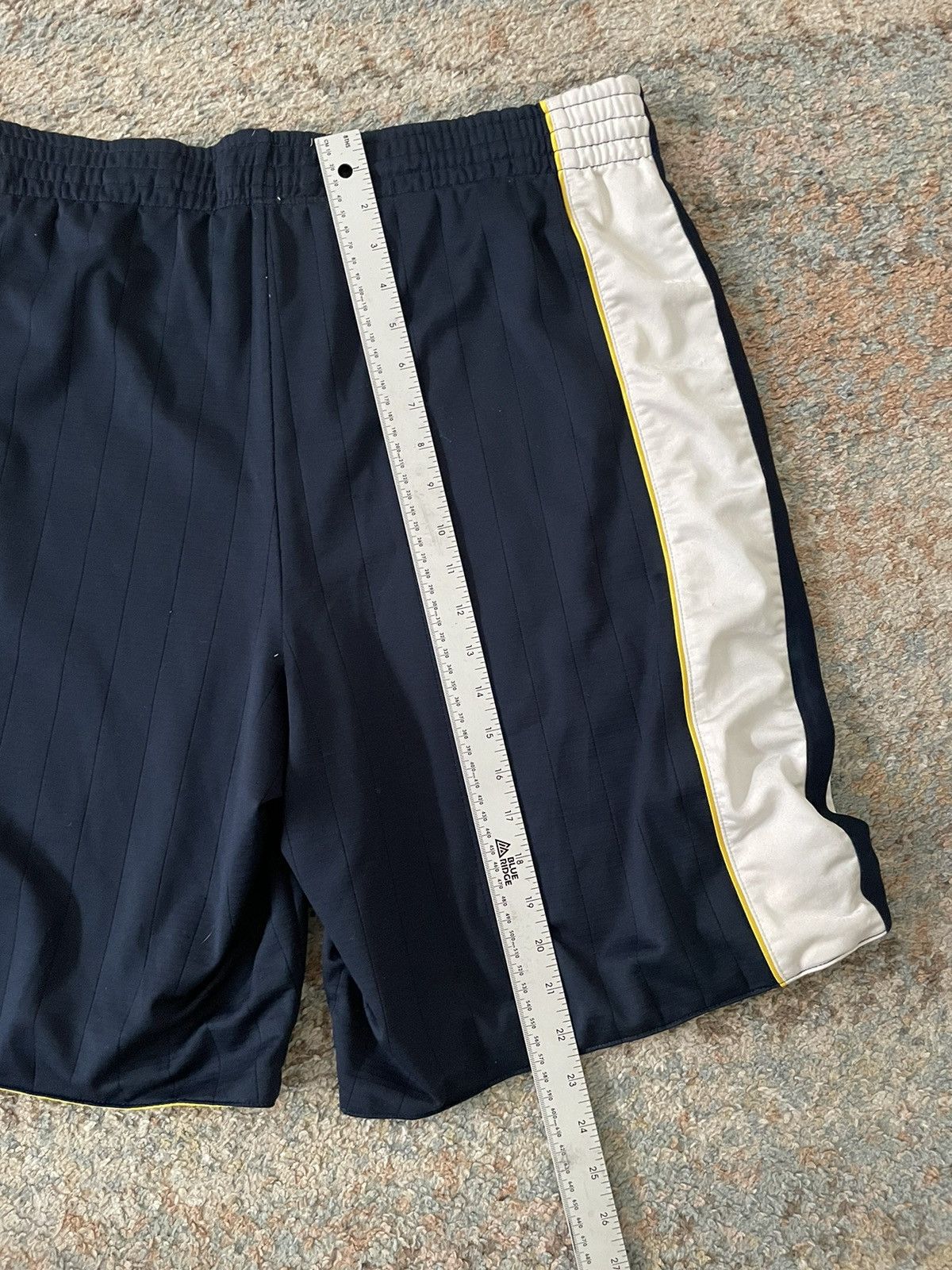 Nike × Vintage VTG Nike Reversible Y2K Dazzle Shorts XL Rare Silky 2000 Size US 34 / EU 50 - 6 Thumbnail