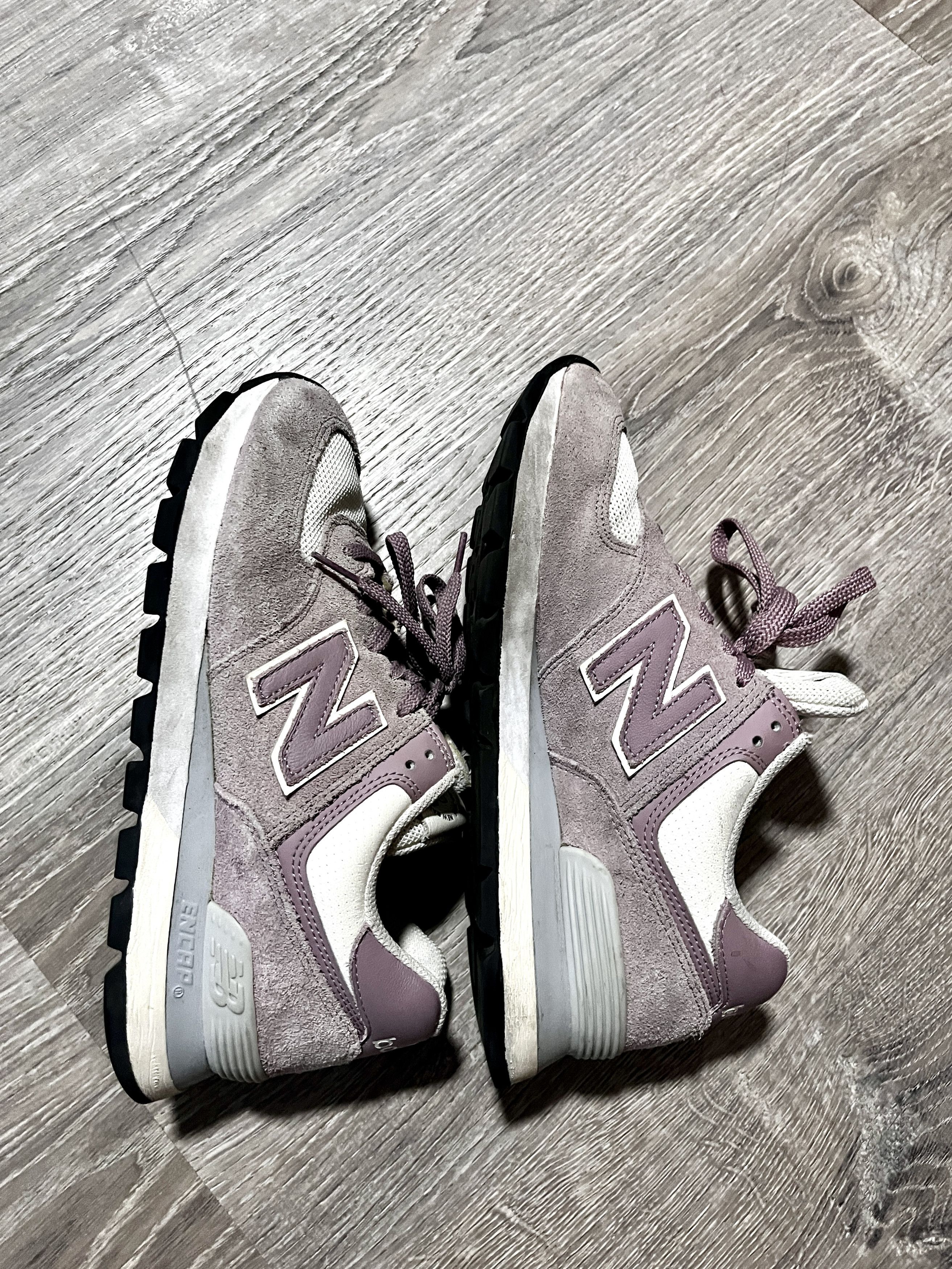 New Balance New Balance Purple and White Sneakers SZ8 Size US 8 / IT 38 - 8 Thumbnail