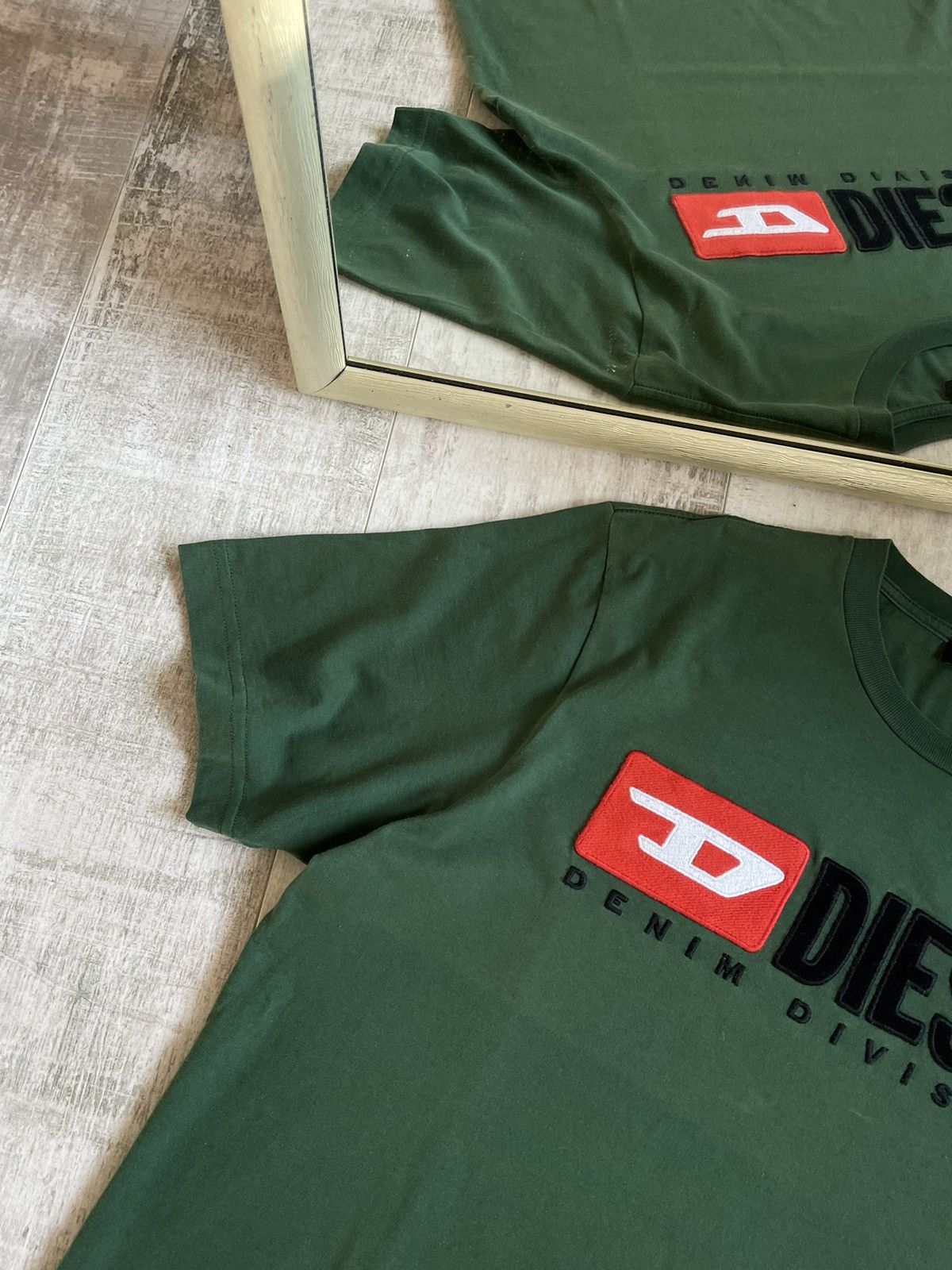 Diesel × Vintage Diesel Denim Division Y2K T-Shirt Vintage Knit Big Logo Size US L / EU 52-54 / 3 - 5 Thumbnail