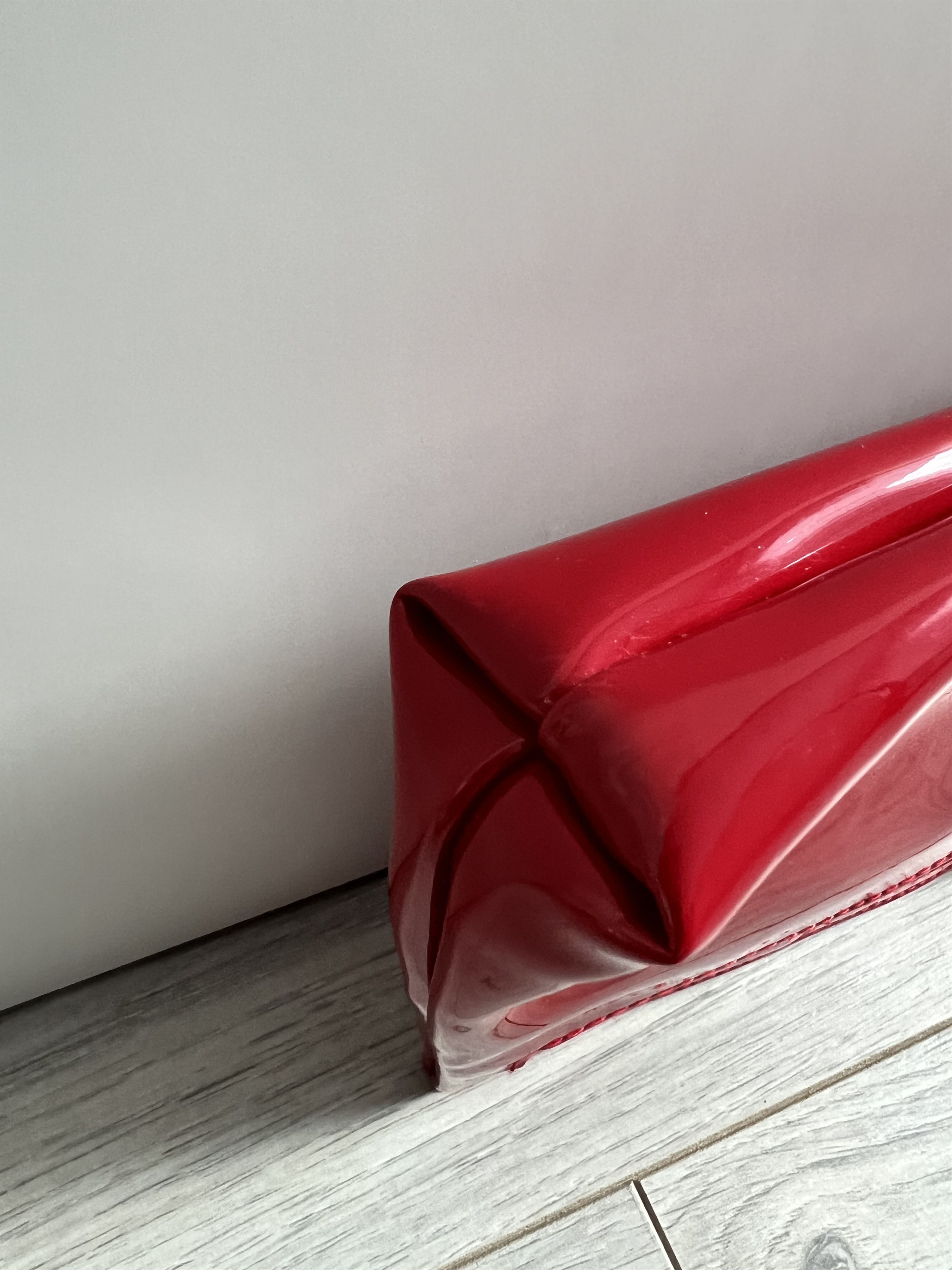 Yves Saint Laurent YSL Yves Saint Laurent Beaute Cosmetic Bag Size ONE SIZE - 6 Thumbnail