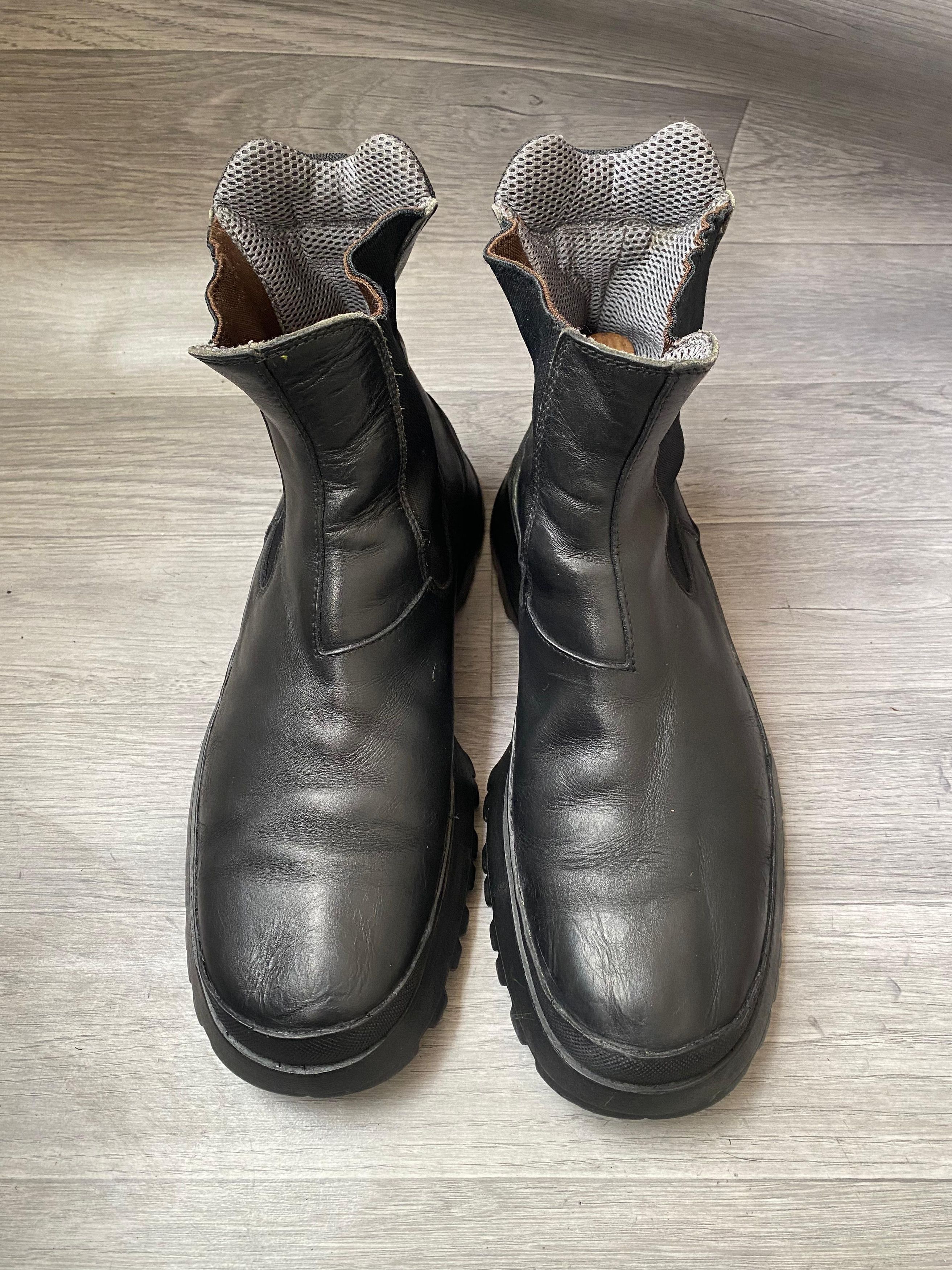 Prada Bixxen Chelsea Leather Boots Sz 43 Uk 9