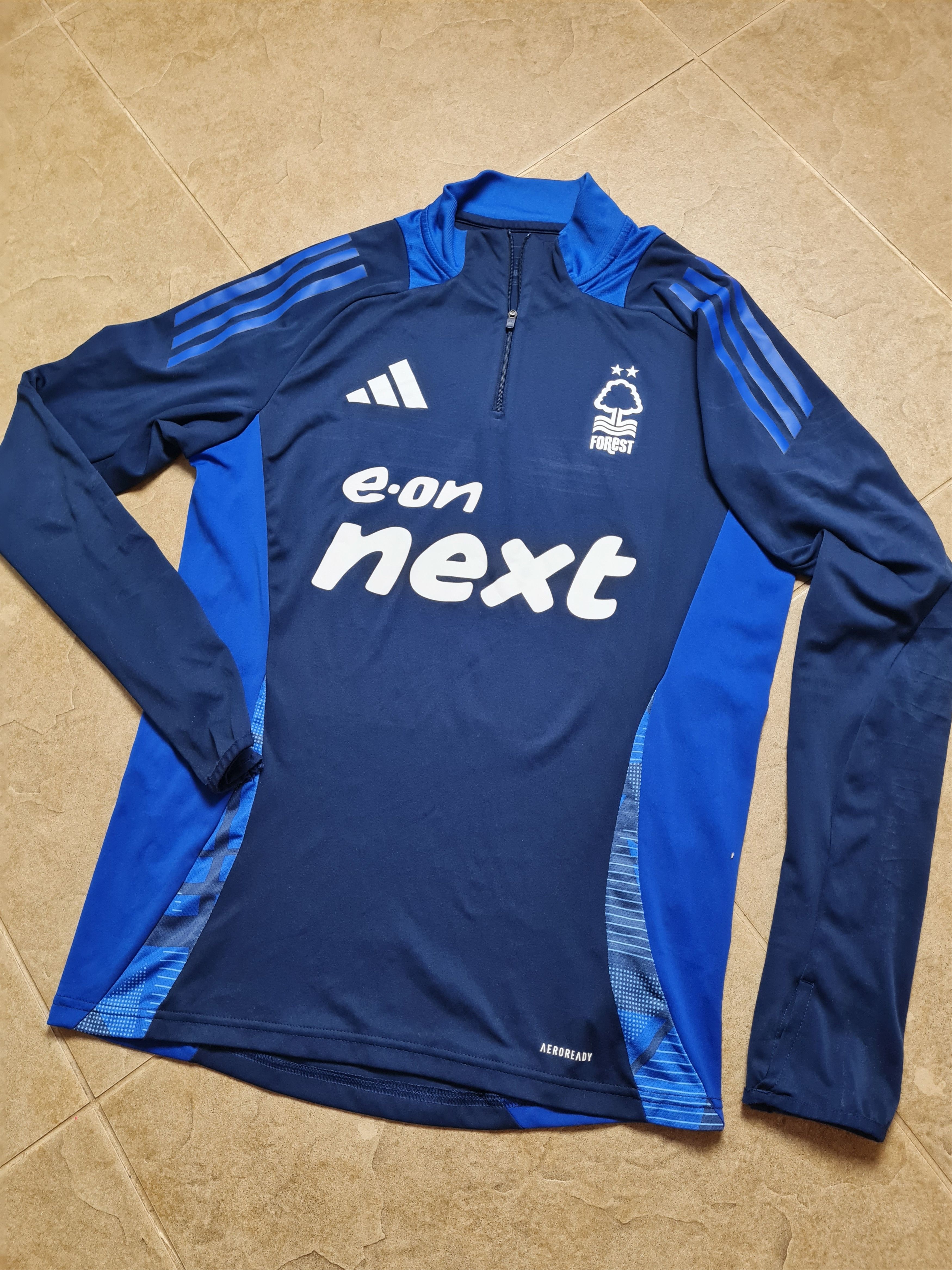 Adidas Jersey Nottingham Forest 2023 training jacket Adidas size M Size US M / EU 48-50 / 2 - 5 Thumbnail
