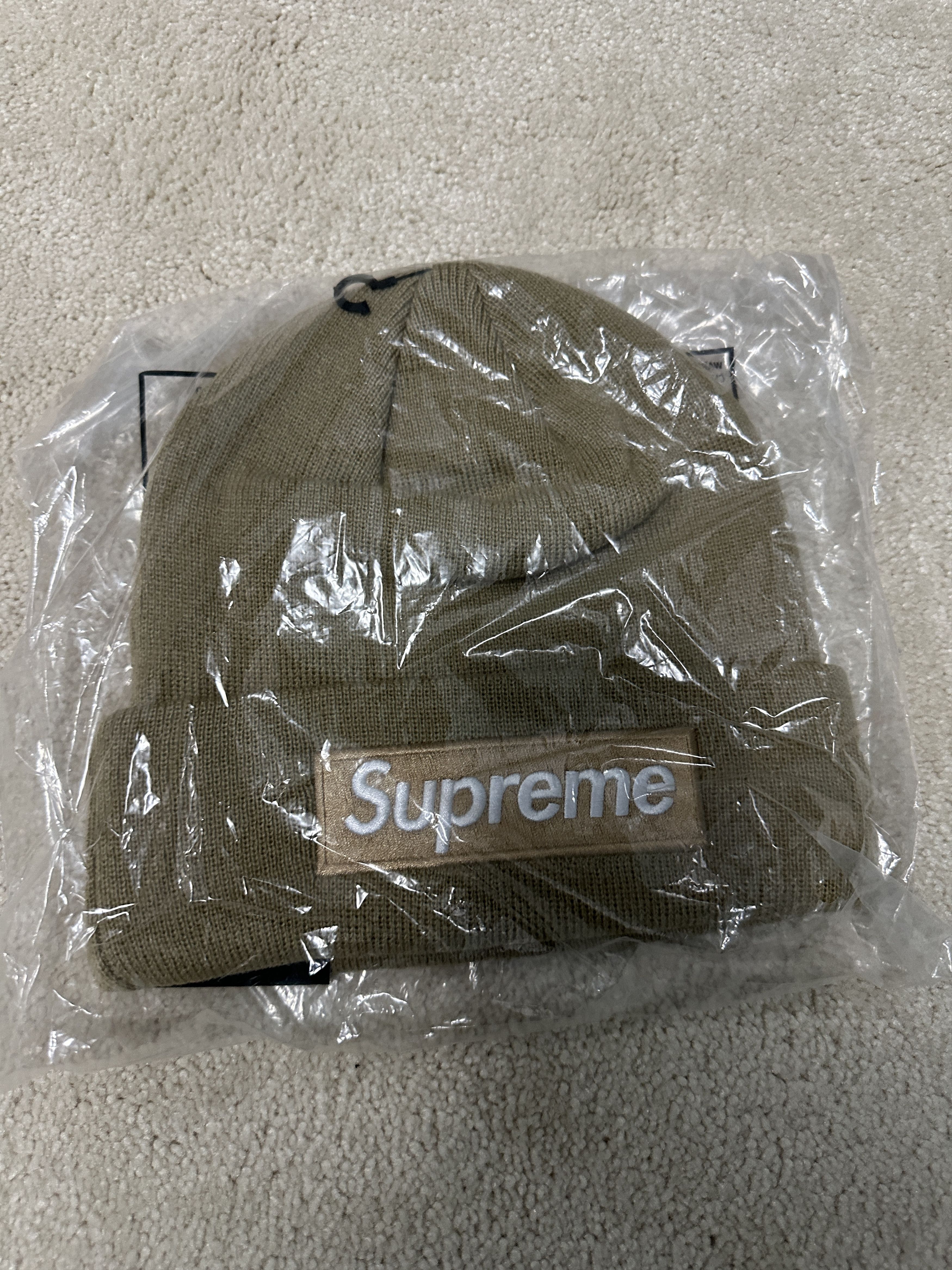 New Era × Supreme Supreme New Era Box Logo Beanie dark sand Size ONE SIZE - 3 Thumbnail