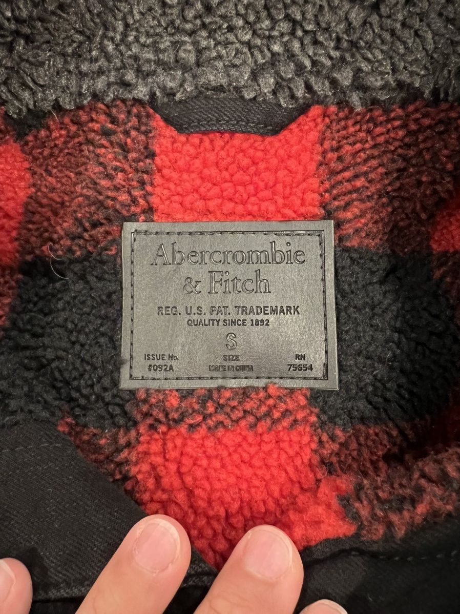 Abercrombie & Fitch Abercrombie & Fitch Men's Buffalo Plaid Sherpa Lined Jacket Size US S / EU 44-46 / 1 - 4 Thumbnail