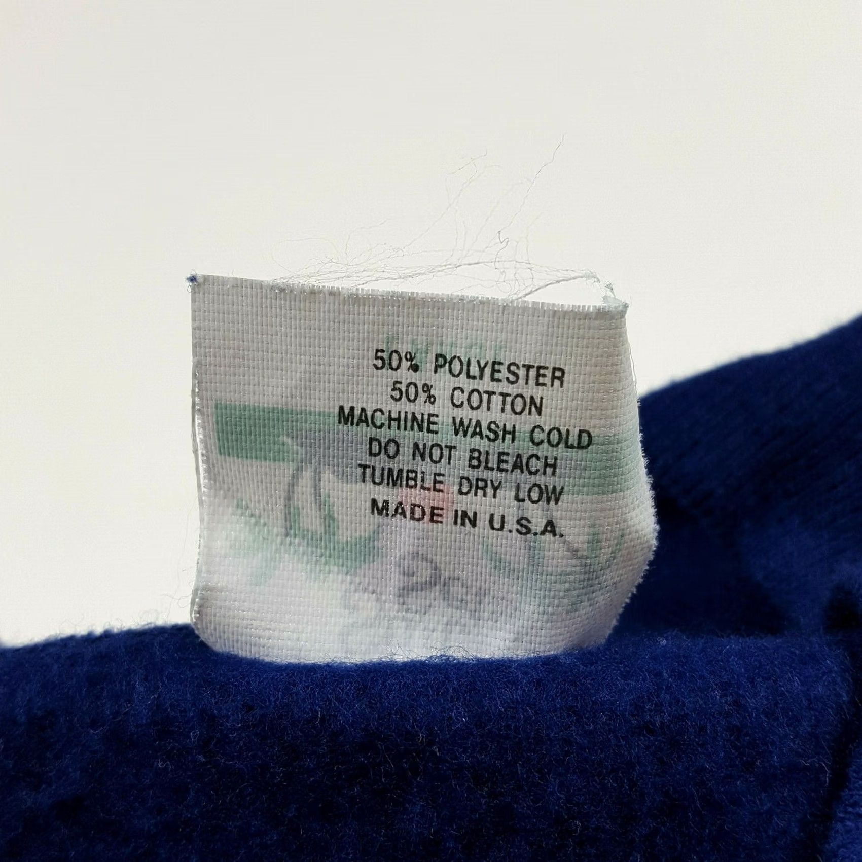 Vintage VINTAGE Sun Sets Annie Doll Sunflower Gardener Navy Blue Crew Neck Sweatshirt L USA Made 50/50 Cotton Blend Size L Mens Size US L / EU 52-54 / 3 - 7 Thumbnail