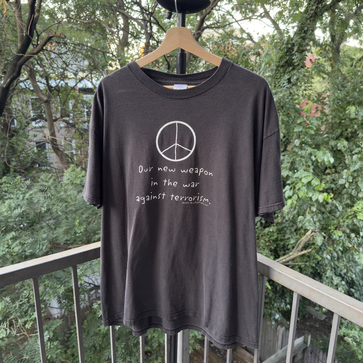 Vintage Thrashed Faded Distressed Peace Shirt ERD Grunge Balenciaga Size US XL / EU 56 / 4 - 1 Thumbnail