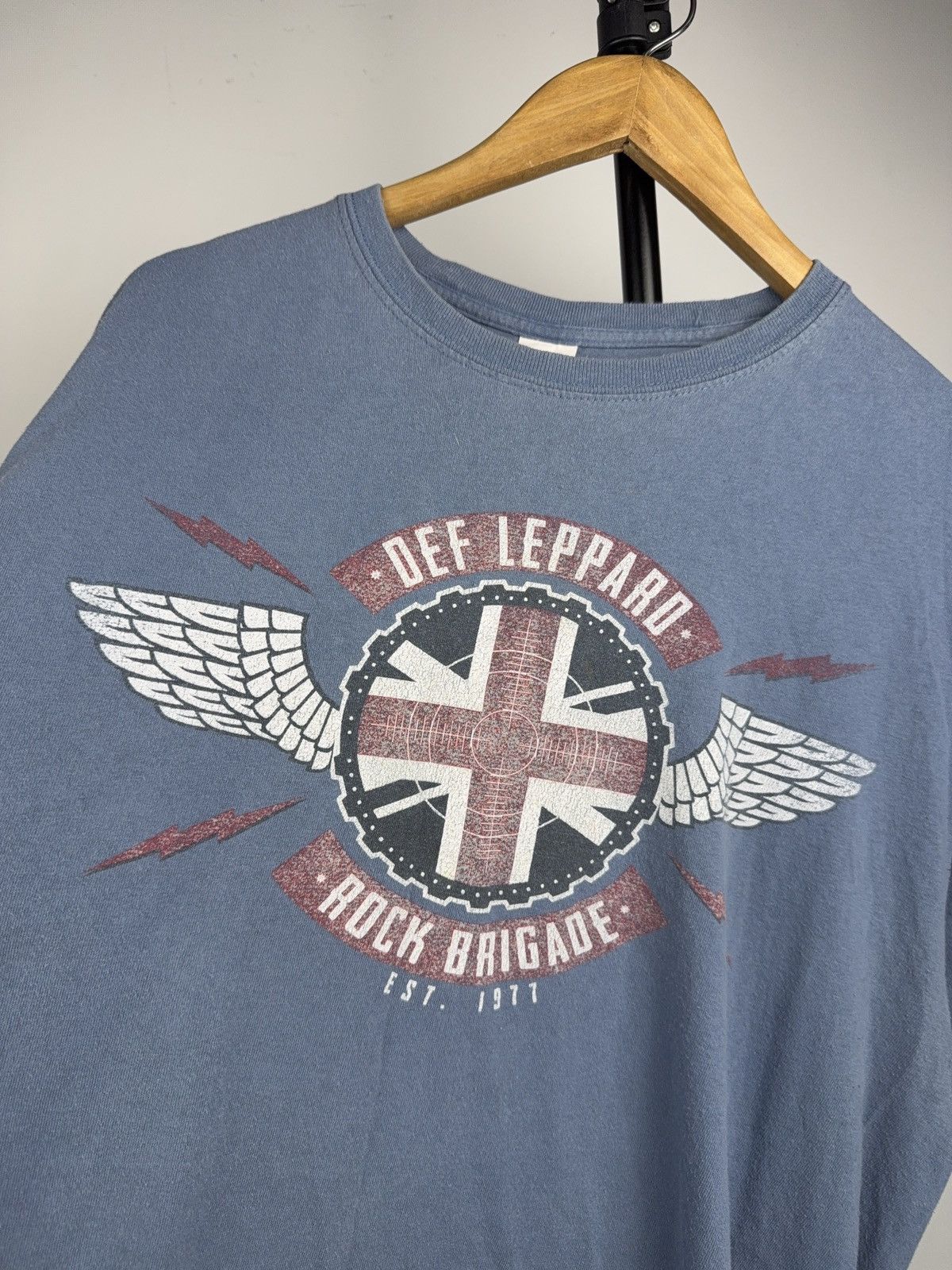 Def Leppard ⚡️Def Leppard 2018 Tour Rock Brigade Band T Shirt XL Size US XL / EU 56 / 4 - 6 Thumbnail